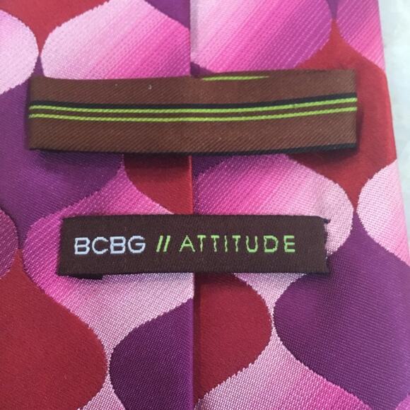 BCBG//ATTITUDE PINK RED SILK TIE - Picture 3 of 5